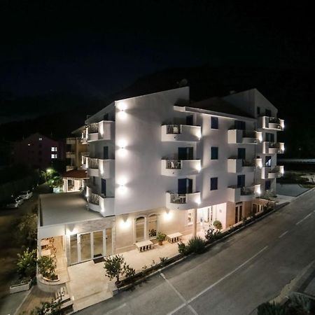 Hotel Ivando - K&S Drvenik  Exteriér fotografie