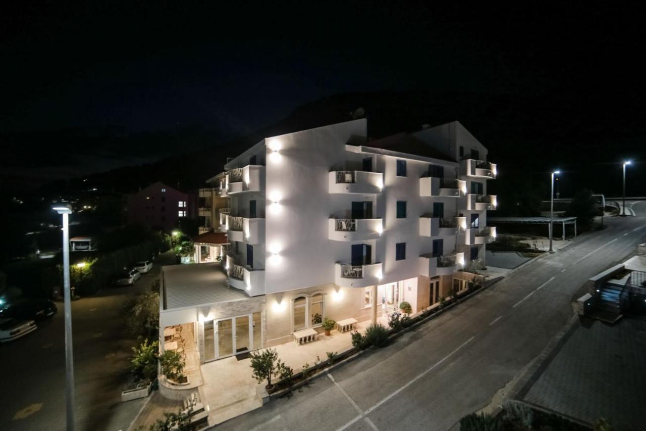 Hotel Ivando - K&S Drvenik  Exteriér fotografie