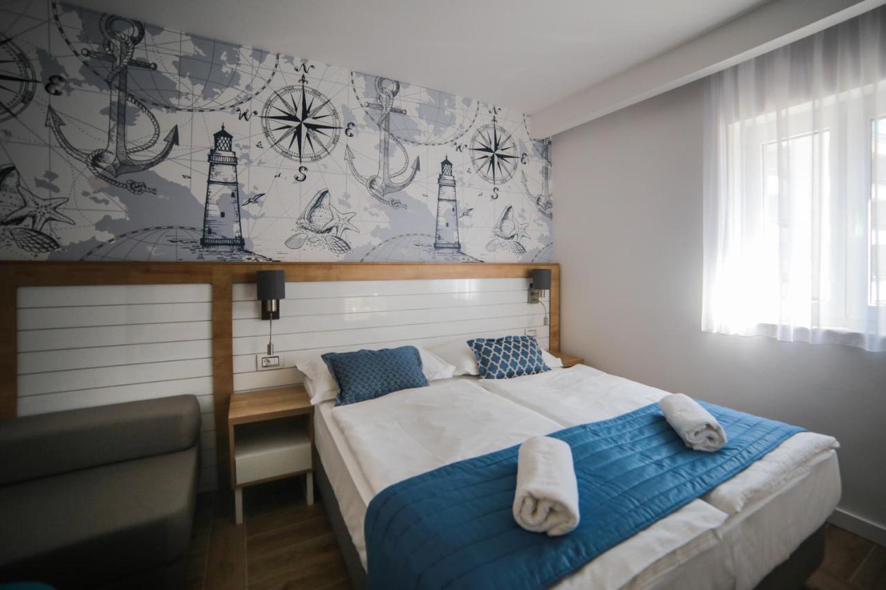 Hotel Ivando - K&S Drvenik  Exteriér fotografie